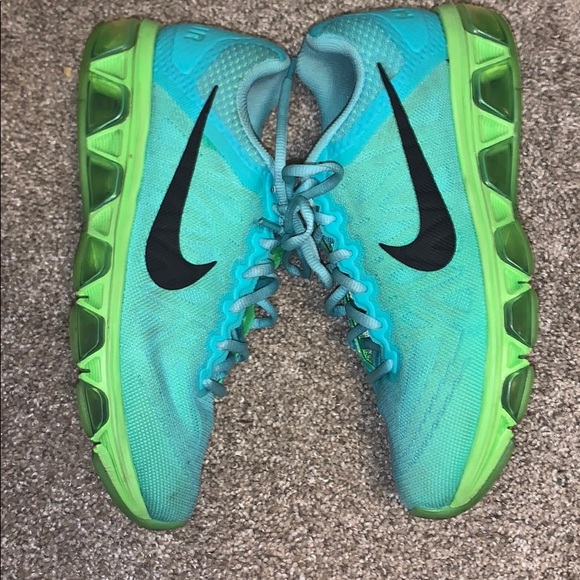 Nike Shoes - Nike Tailwind 7